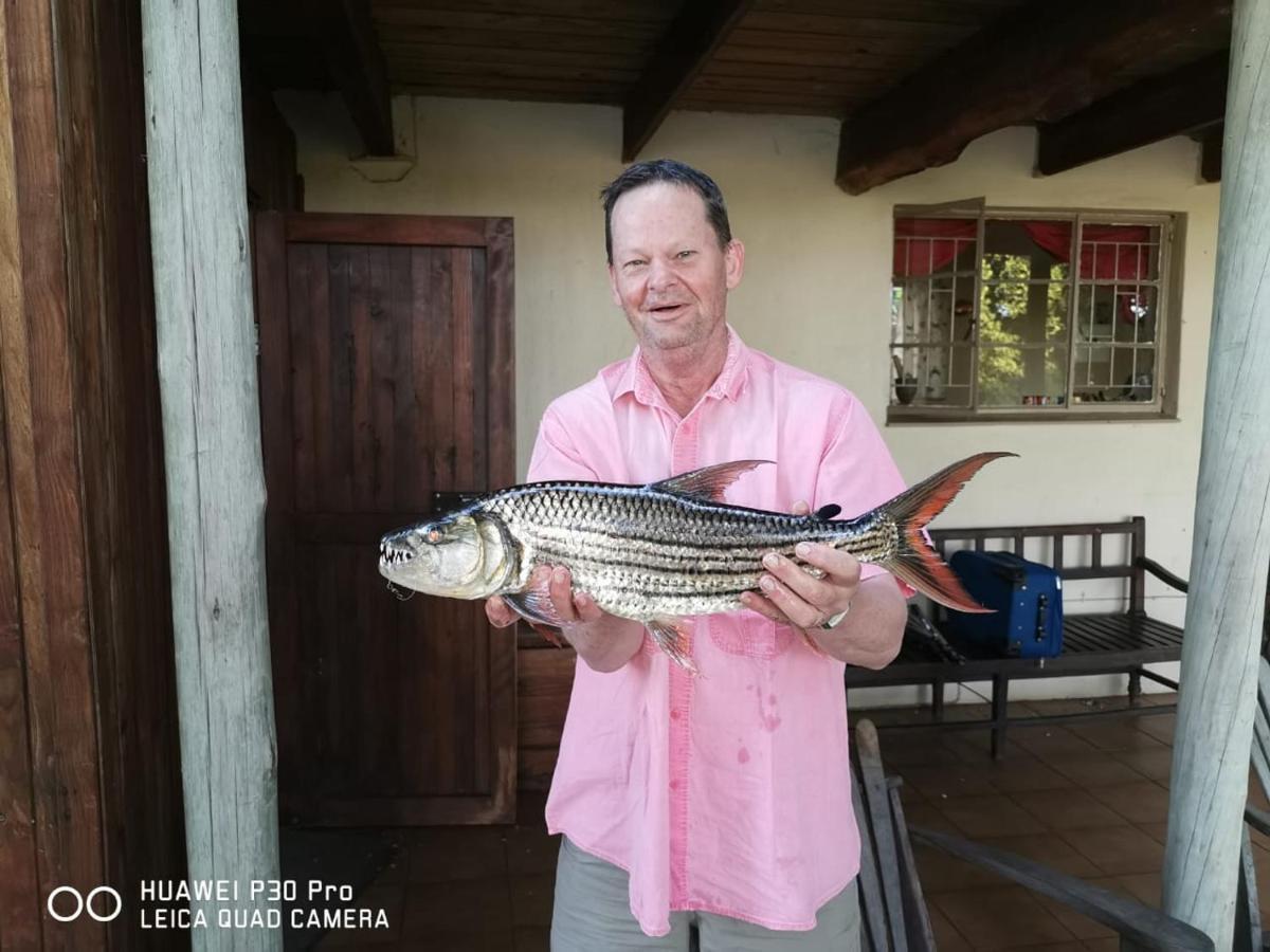 Hippo Retreat & Tiger Fishing Komatipoort Exterior photo