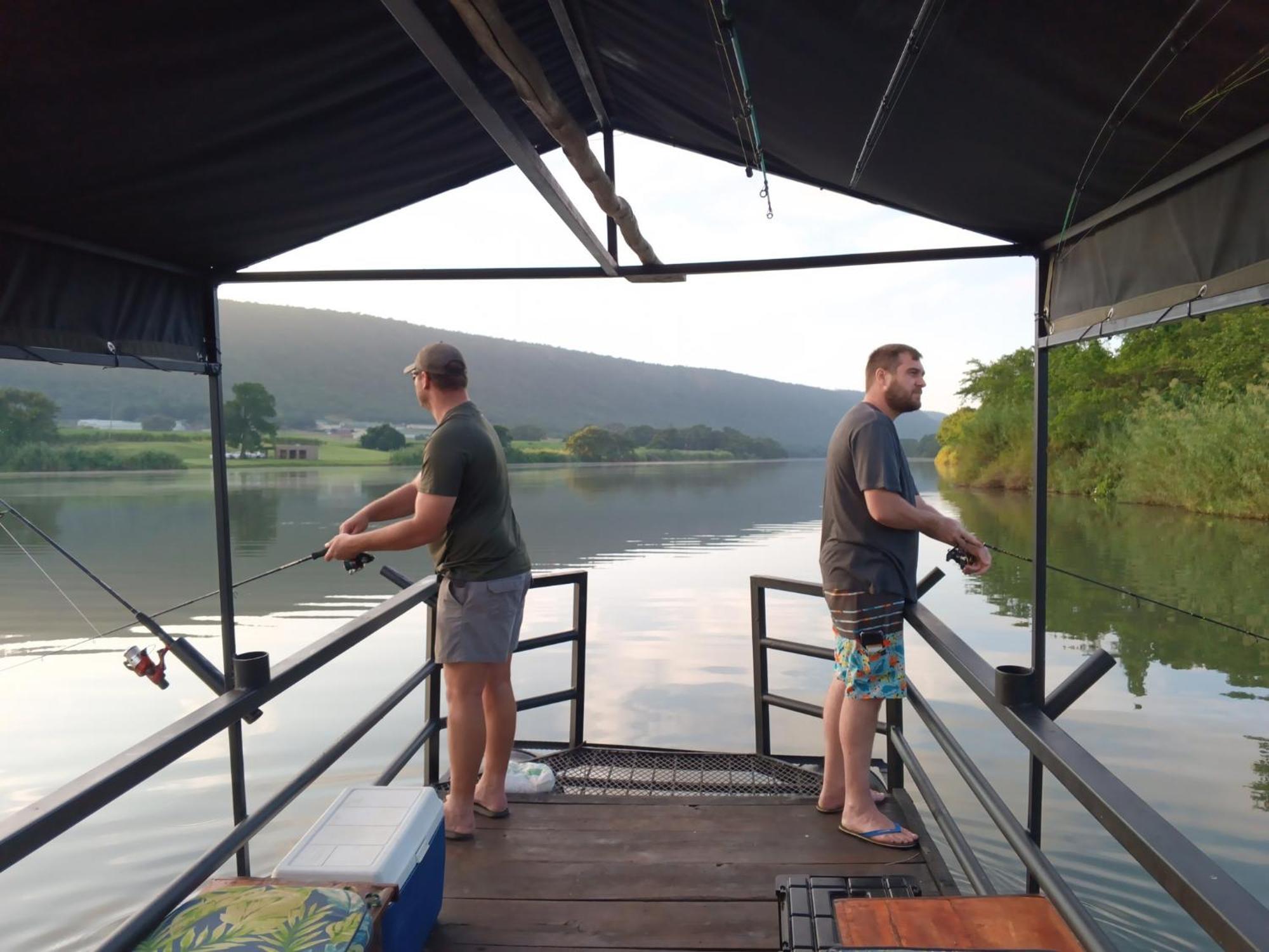 Hippo Retreat & Tiger Fishing Komatipoort Exterior photo