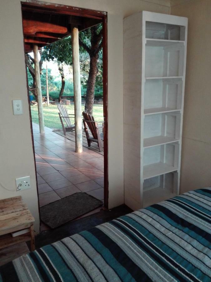 Hippo Retreat & Tiger Fishing Komatipoort Exterior photo